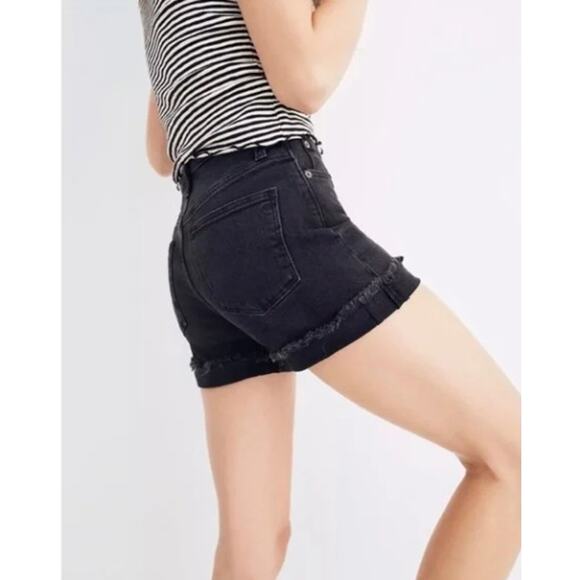 Madewell High-Rise Denim Shorts Button-Front Edition in Faded Black Wash – Sz 24 - Picture 2 of 6